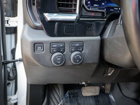 Used 2024 Chevrolet Silverado 1500 LT AWD/4WD image 21
