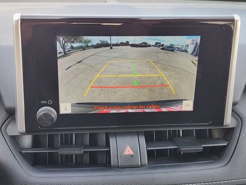 Used 2023 Toyota RAV4 LE image 13