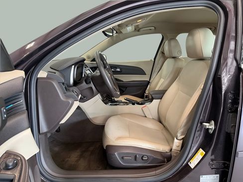 Used 2015 Chevrolet Malibu LT w/ Power Convenience Package FWD image 11