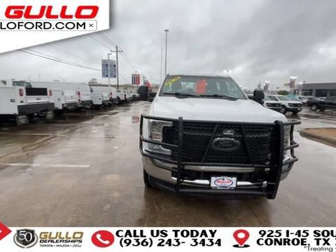 Used 2019 Ford F250 XL w/ Power Equipment Group AWD/4WD image 3