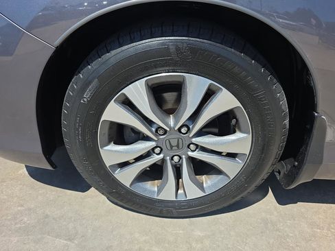 Used 2013 Honda Accord LX image 28