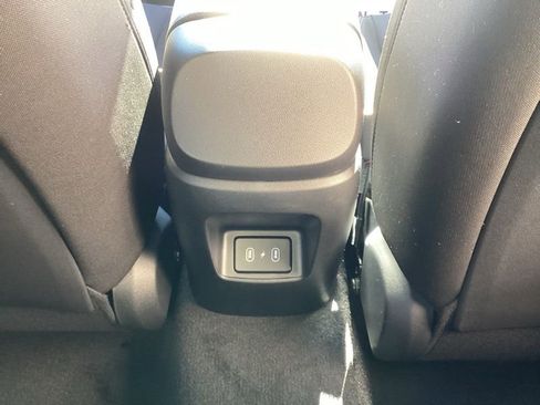 New 2026 Hyundai Elantra SEL Sport FWD image 13