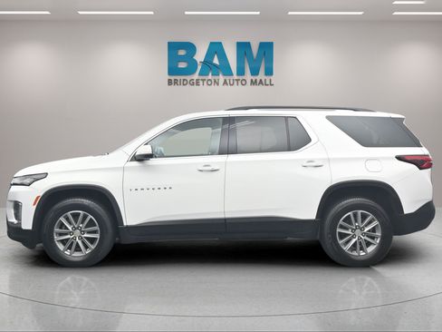 Certified 2023 Chevrolet Traverse LT FWD image 4