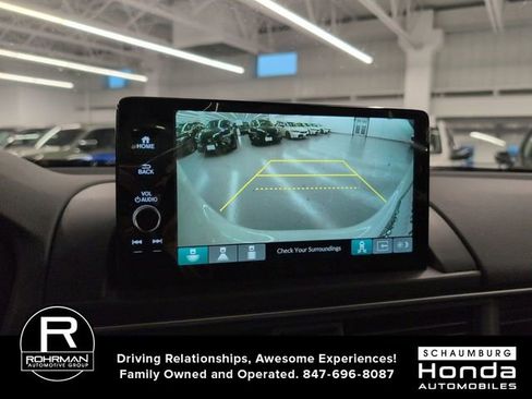 Used 2025 Honda Pilot Touring image 8