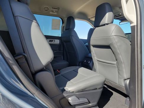 New 2026 Ford Explorer Active w/ Active Comfort Package image 18