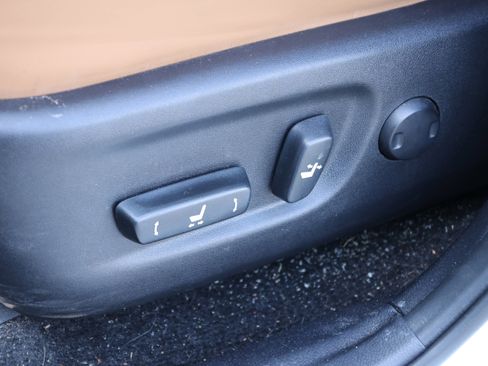 Used 2016 Lexus NX 200t w/ Premium Package image 31