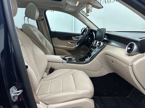 Used 2018 Mercedes-Benz GLC 350e 4MATIC image 27