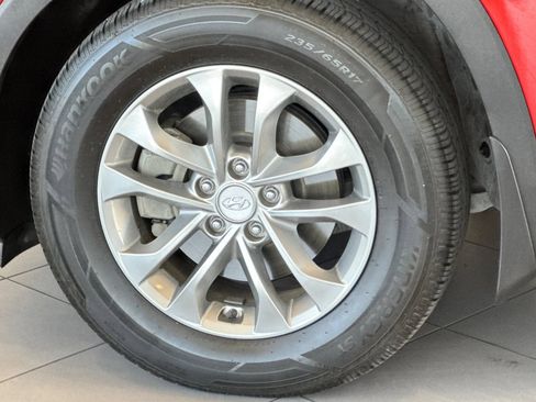Used 2020 Hyundai Santa Fe SEL FWD image 24