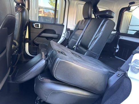 Used 2023 Jeep Wrangler Unlimited Sahara w/ Cold Weather Group image 24