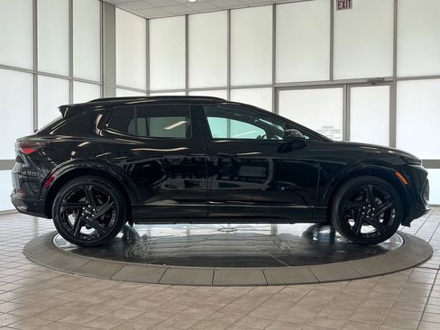 Certified 2024 Chevrolet Equinox EV RS image 10