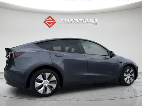 Used 2023 Tesla Model Y Long Range AWD/4WD image 8