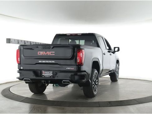 Used 2024 GMC Sierra 1500 AT4 w/ Technology Package AWD/4WD image 7