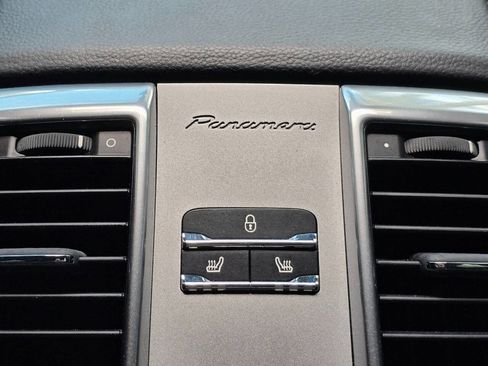 Used 2015 Porsche Panamera S w/ Premium Package image 24