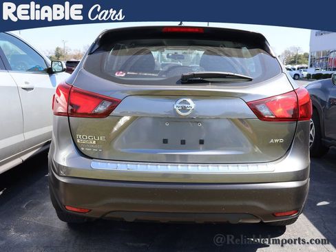 Used 2017 Nissan Rogue Sport S w/ S Appearance Package image 20