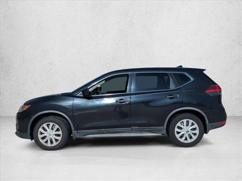 Used 2017 Nissan Rogue S FWD image 8