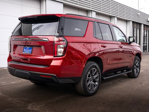 Used 2022 Chevrolet Tahoe Z71 w/ Luxury Package image 4