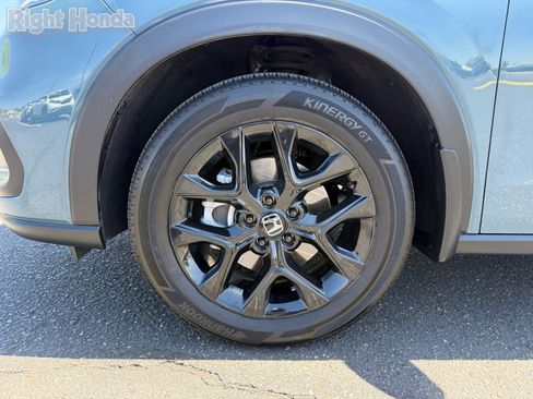 Certified 2025 Honda HR-V Sport image 11