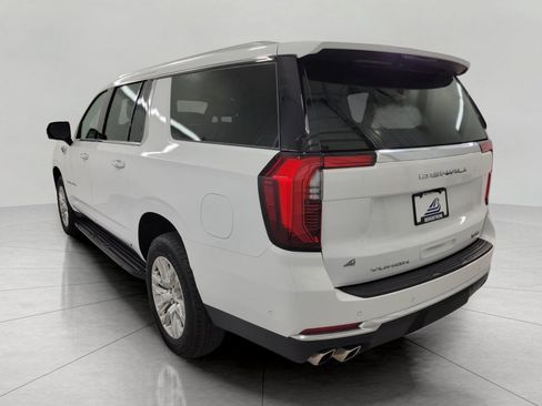Used 2025 GMC Yukon XL Denali AWD/4WD image 20