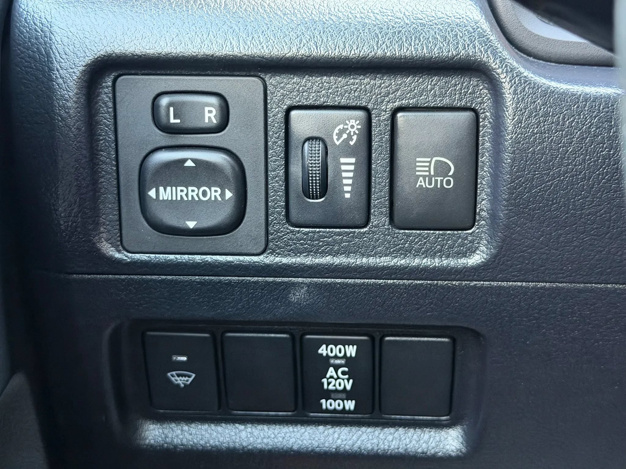 Used 2020 Toyota 4Runner TRD Off-Road Premium w/ Moonroof Package AWD/4WD image 31