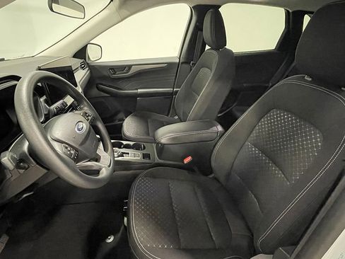 Used 2025 Ford Escape Active w/ Tech Pack #1 image 3