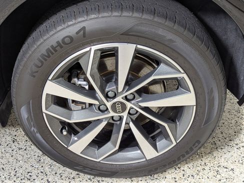 Used 2023 Audi Q5 2.0T Premium w/ Convenience Package AWD/4WD image 30