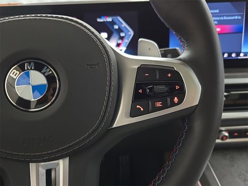 Used 2024 BMW X5 M60i image 21