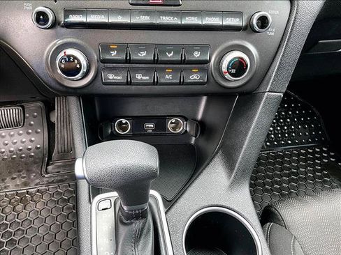 Used 2022 Kia Sportage LX AWD/4WD image 24
