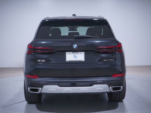 Used 2025 BMW X5 xDrive40i w/ Parking Assistance Package image 5