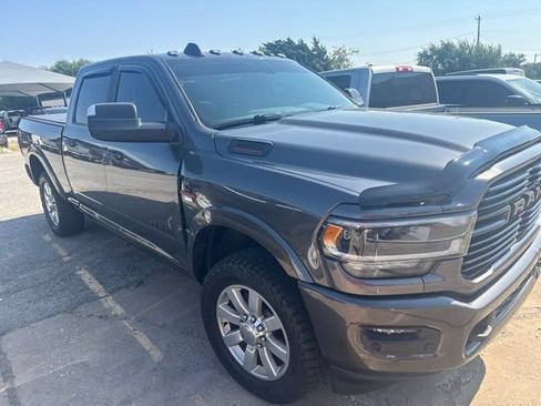 Used 2022 RAM 2500 Laramie AWD/4WD image 3