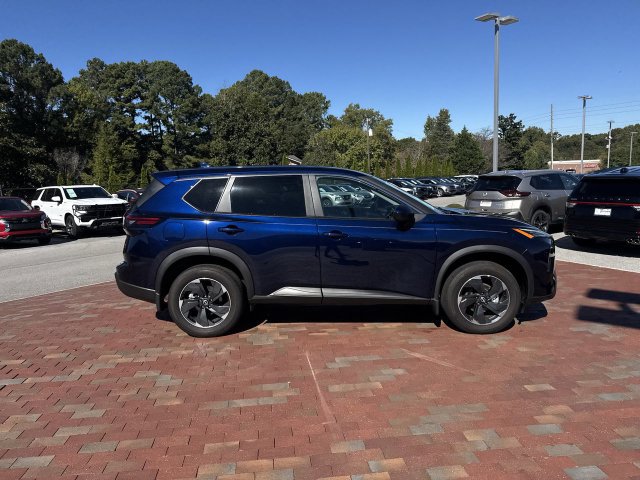 Used 2026 Nissan Rogue SV FWD image 37