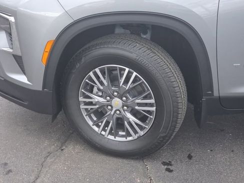 New 2026 Chevrolet Traverse LT w/ Driver Confidence Package image 25