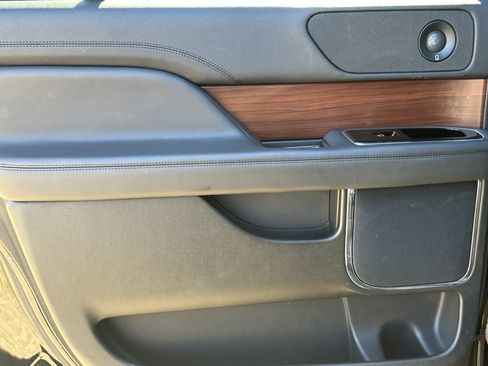 Used 2023 Lincoln Navigator L Reserve image 22