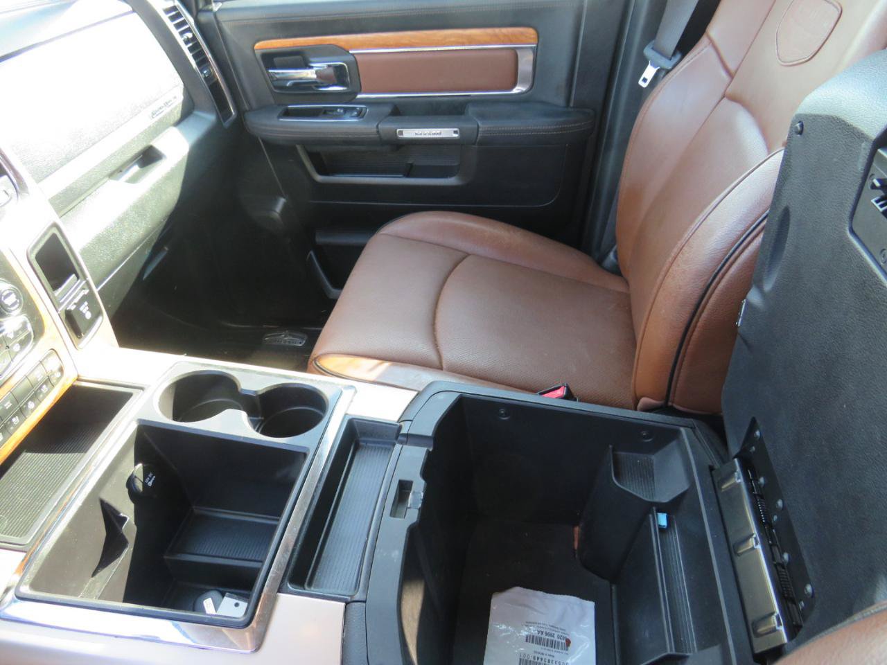 Used 2015 RAM 1500 Laramie Longhorn w/ Convenience Group AWD/4WD image 18