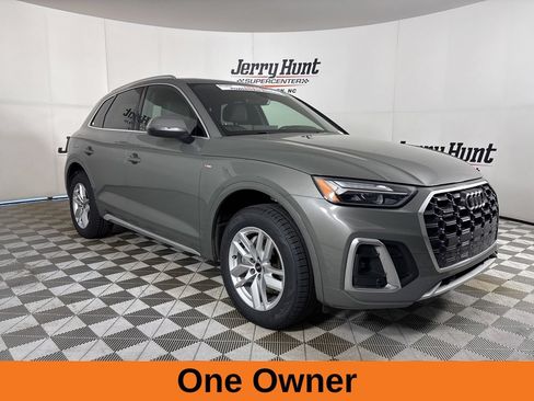 Used 2023 Audi Q5 2.0T Premium w/ Convenience Package AWD/4WD image 3