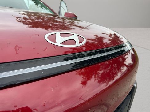 Used 2024 Hyundai Kona SEL w/ Convenience Package FWD image 11