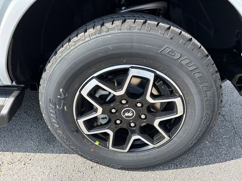 New 2026 Ford Bronco Outer Banks image 11