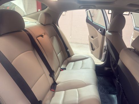 Used 2015 Kia Optima EX w/ EX Premium Package image 24