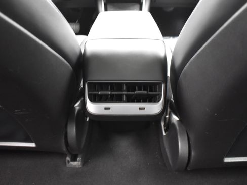 Used 2019 Tesla Model 3 Long Range image 14