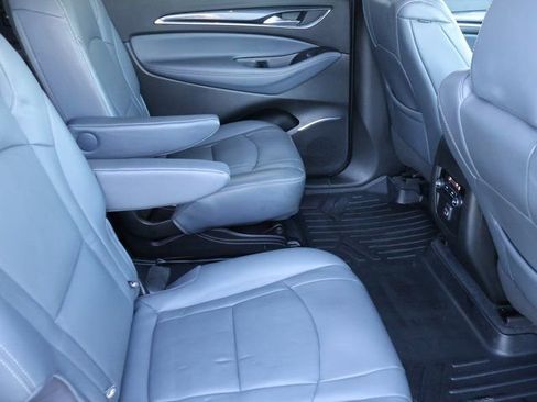 Used 2021 Buick Enclave Essence image 15