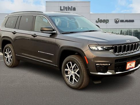 New 2025 Jeep Grand Cherokee L Limited w/ Luxury Tech Group II AWD/4WD image 22
