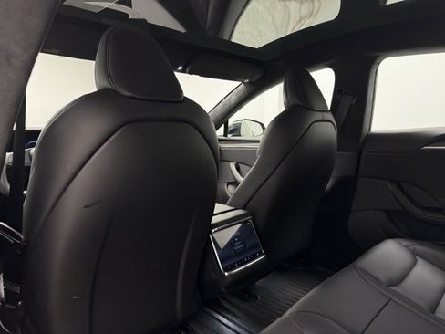 Used 2023 Tesla Model S Standard Range image 19