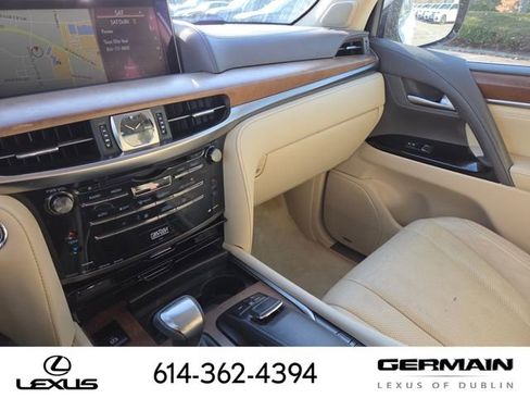 Used 2017 Lexus LX 570 4WD image 42