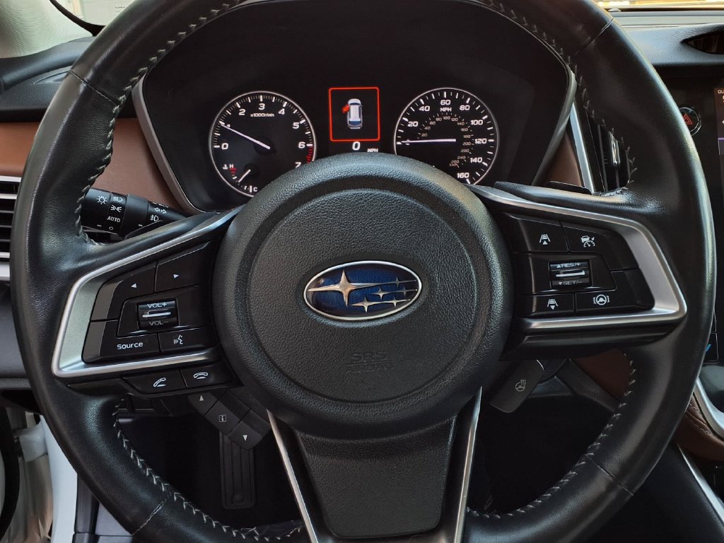 Used 2020 Subaru Outback Touring AWD/4WD image 12