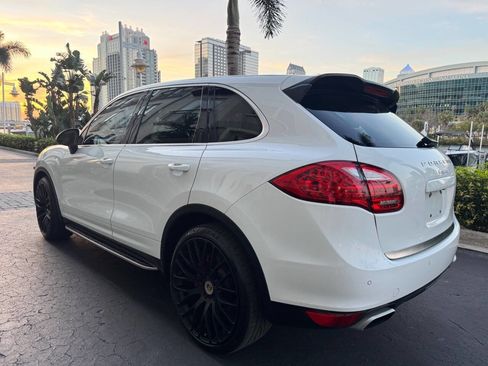 Used 2013 Porsche Cayenne image 4