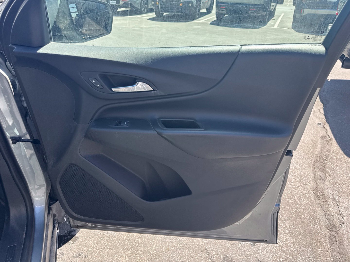 Used 2023 Chevrolet Equinox LT AWD/4WD image 11