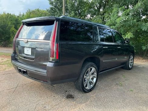 Used 2015 Cadillac Escalade ESV Premium AWD/4WD image 29