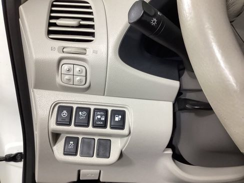 Used 2015 Nissan Leaf SV FWD image 14