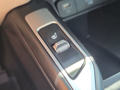Used 2022 Kia Sorento S FWD image 42