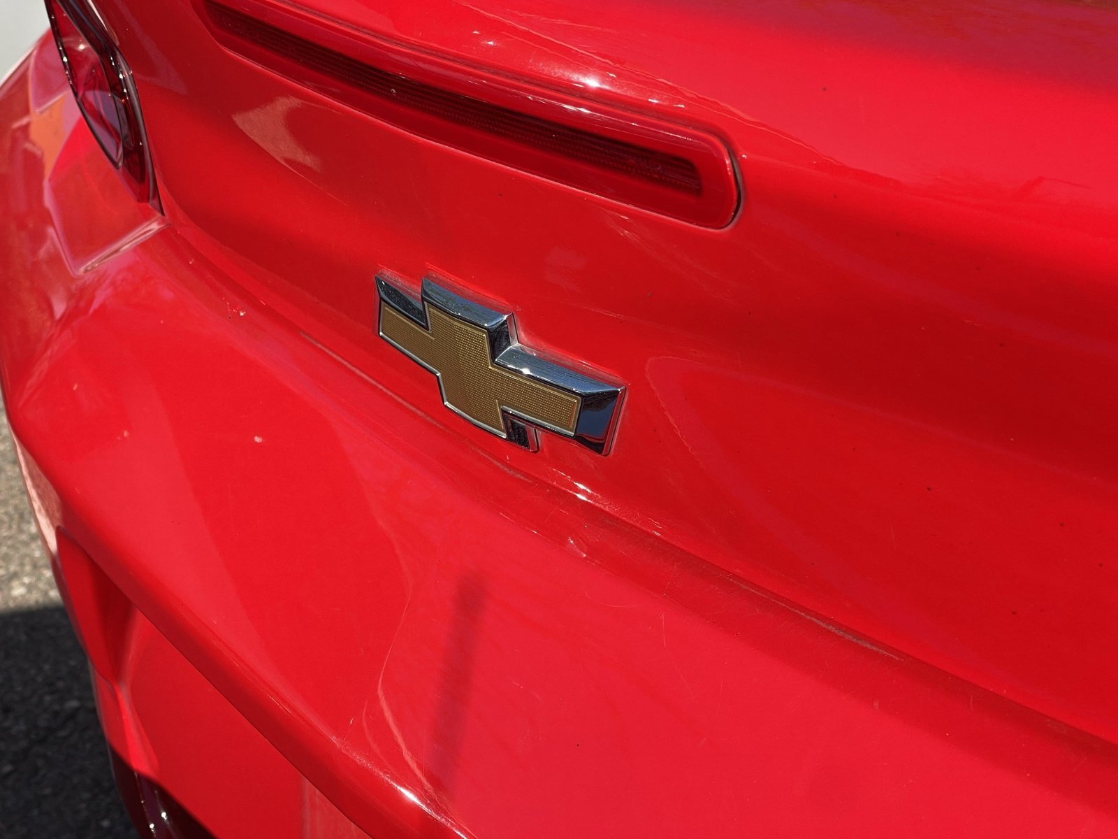 Used 2020 Chevrolet Camaro LT RWD image 5
