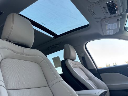 New 2026 Lincoln Aviator Reserve AWD/4WD image 14